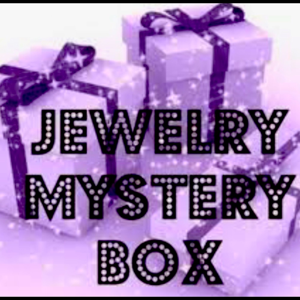 COPY - Fashion jewelry mystery box! 3 pieces 25$
